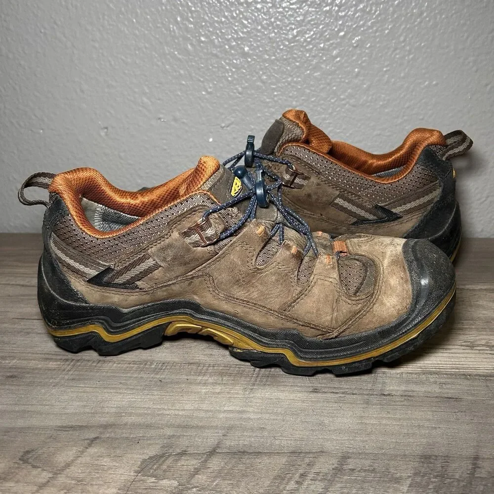 KEEN Durand WP Low Top Hiking Boots Size 9.5 Mens USA Built Brown/Orange